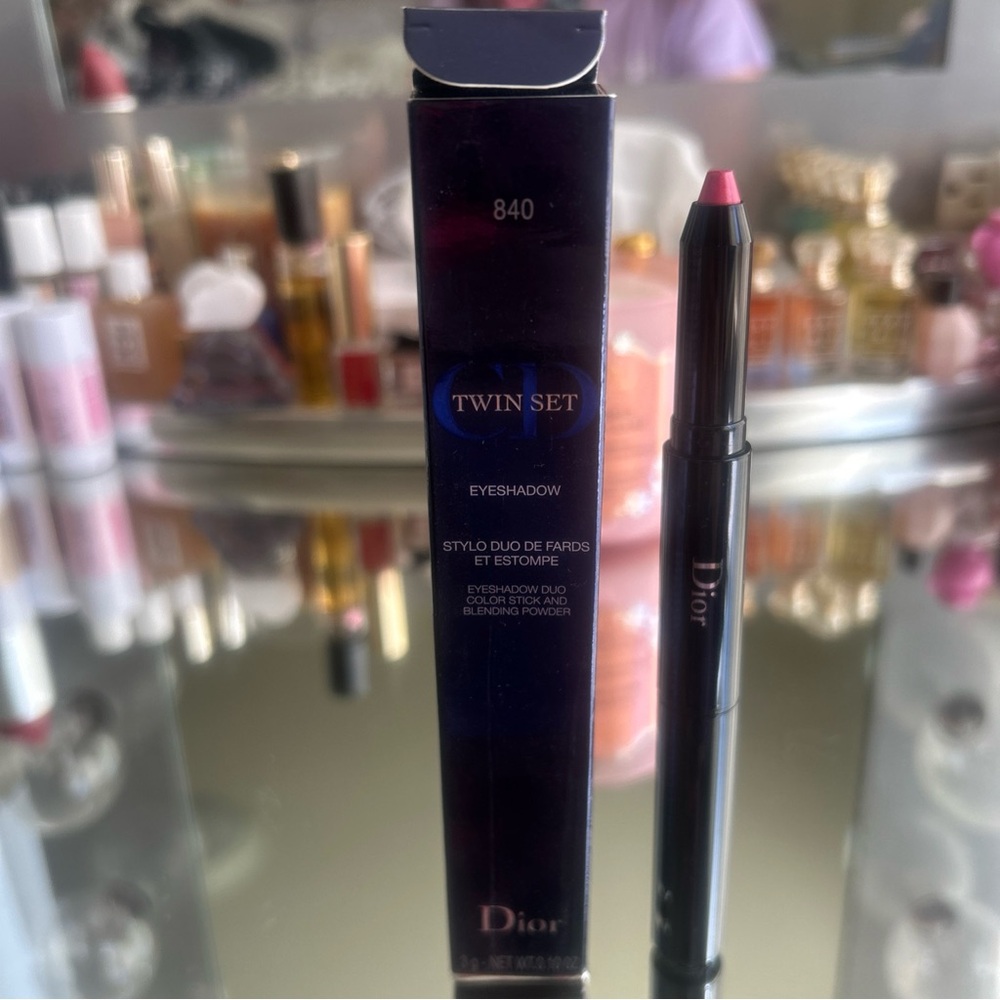 Dior Twin Set Eyeshadow Stick — Vibrant Pink (840)